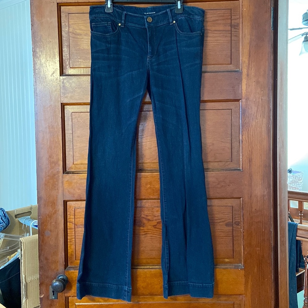 Elie Tahari, Dark Wash Denim with Brown Stitch, 5 Pocket, Adena Flare Jeans, 14
